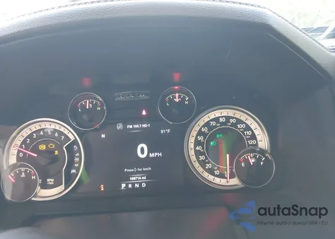 2018 Ram 2500 Laramie 4X4 6'4 Box из США, поврежденный, VIN 3C6UR5FJ5JG369770